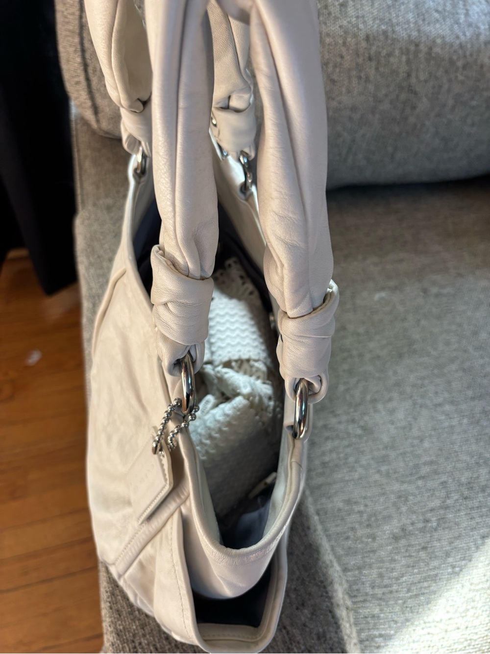 Coach Off White Leather Shoulder Tote with Turnlock Detail - Picture 13 of 15